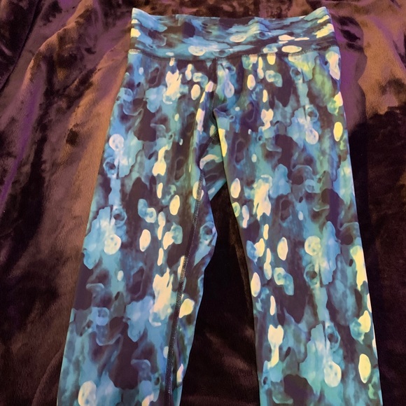 Athletic leggings - Picture 1 of 1